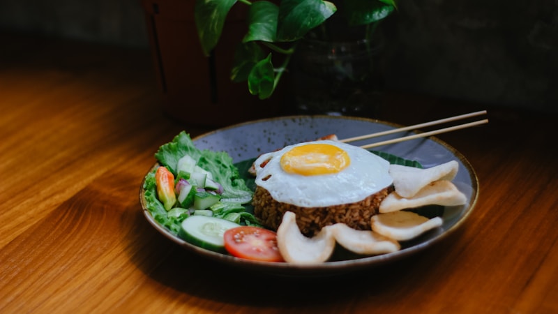 一人分の食事をもっと心地よく楽しむコツ|毎日が少し豊かになる簡単アイデア集